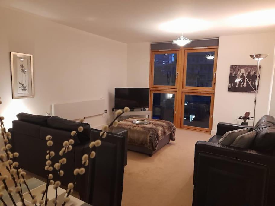 Centrally Situated 1 Bedroom Apartment! Бирмингем Экстерьер фото